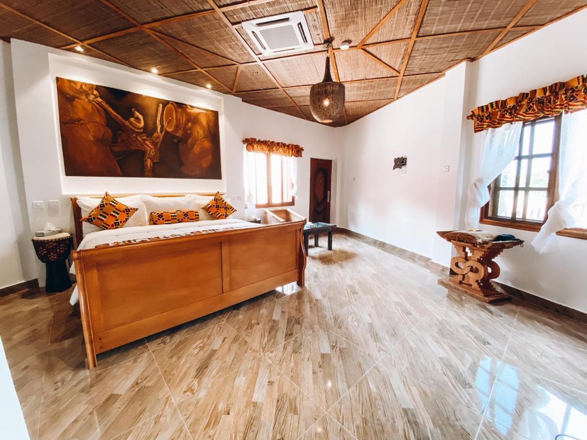 Ike'S Cultural Village Kumasi Extérieur photo