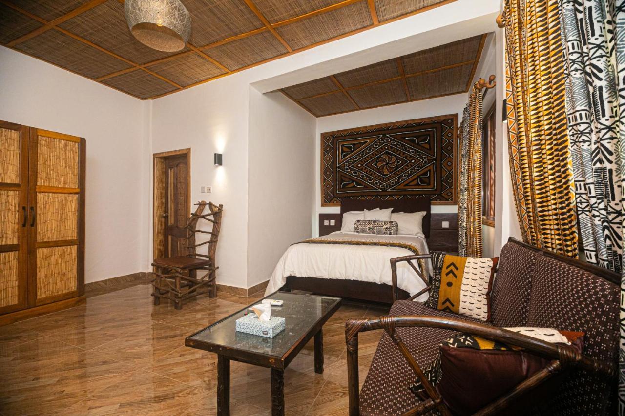 Ike'S Cultural Village Kumasi Extérieur photo