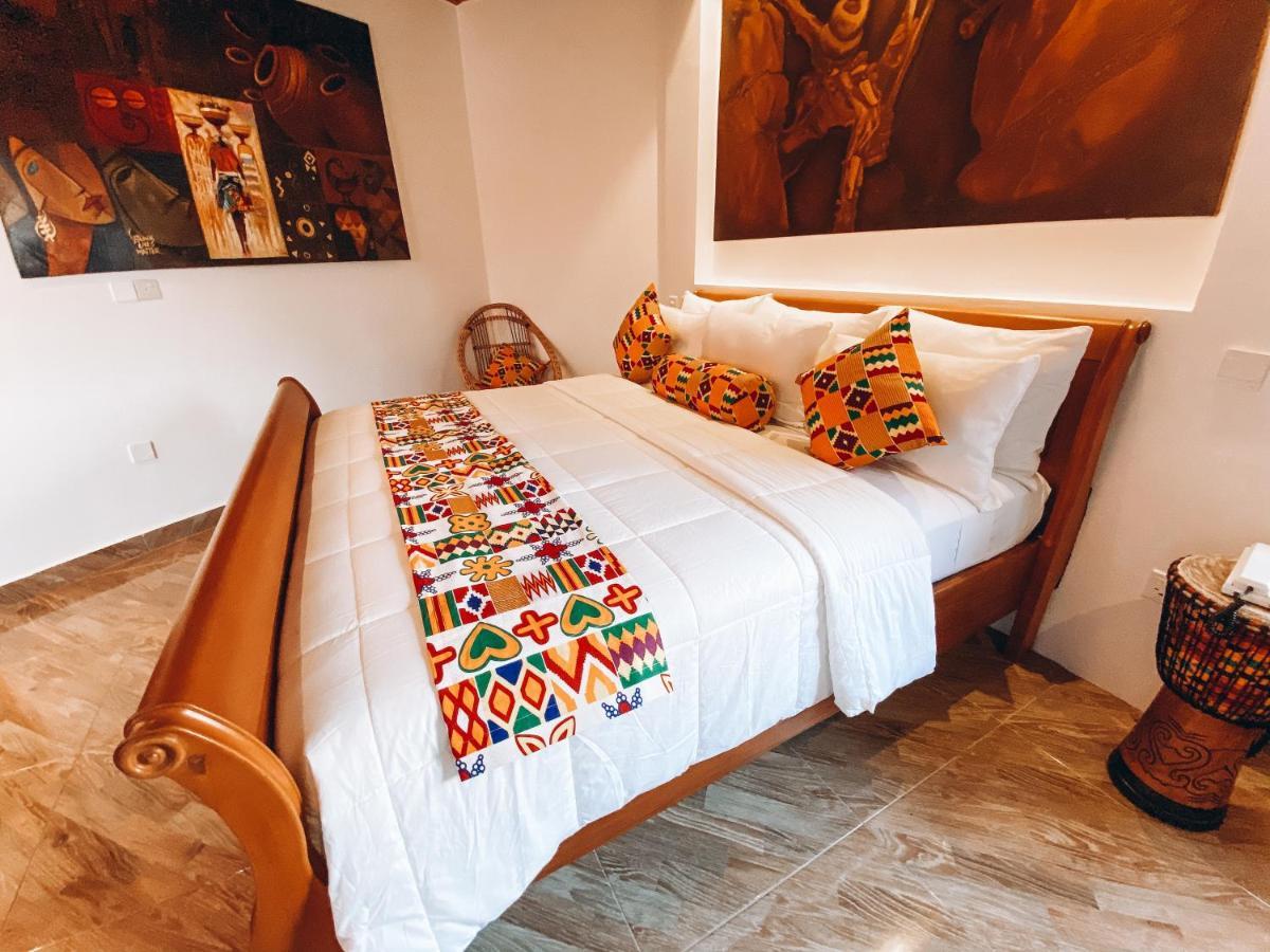 Ike'S Cultural Village Kumasi Extérieur photo